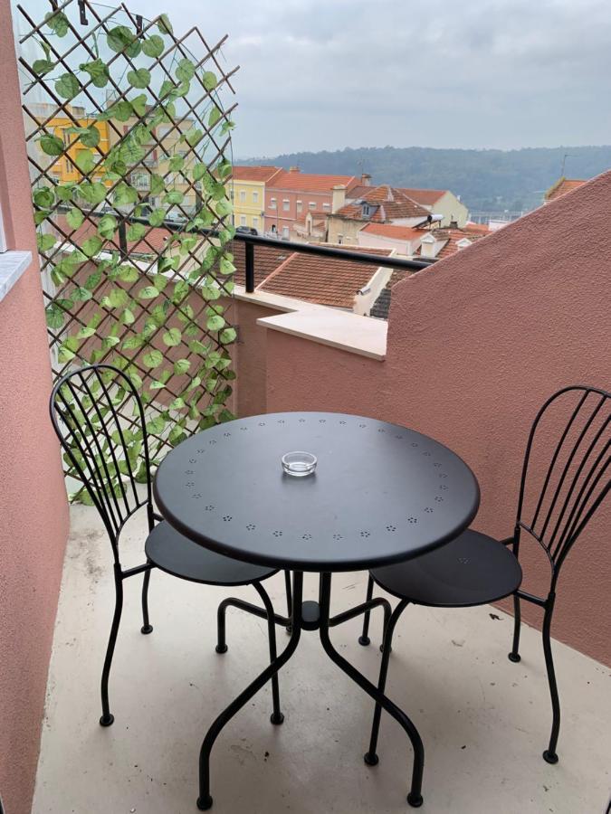 Apartment2 With Terrace And A View Near Amoreiras Lisboa Exterior foto